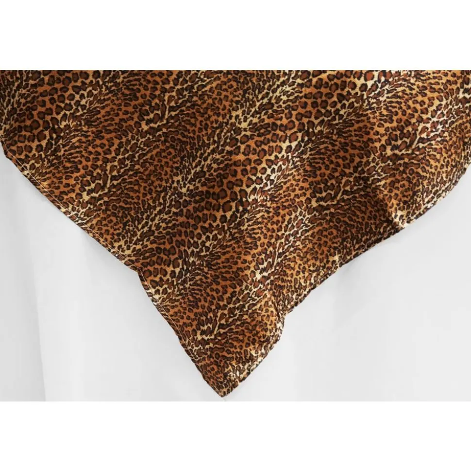 Sleek Satin Tablecloths - Leopard Design